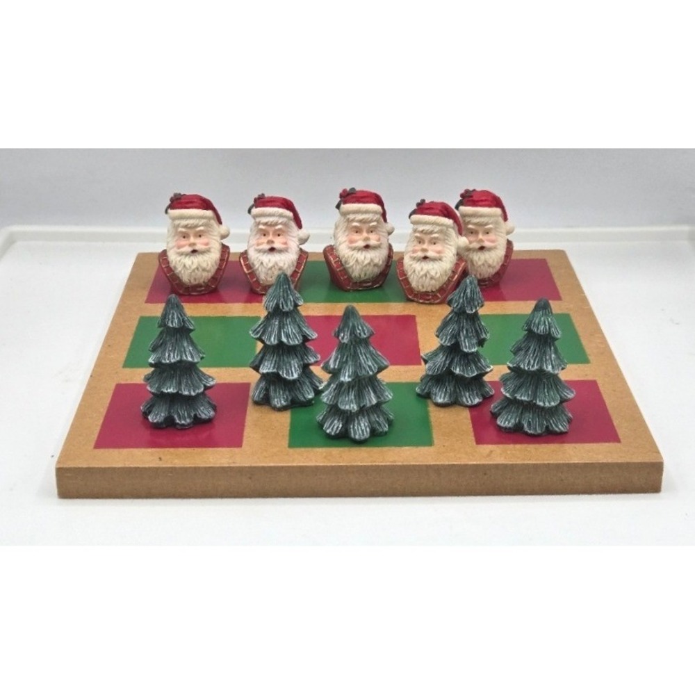 Vintage House of Lloyd Christmas Around the World Nick-Tac-Toe Game with Box